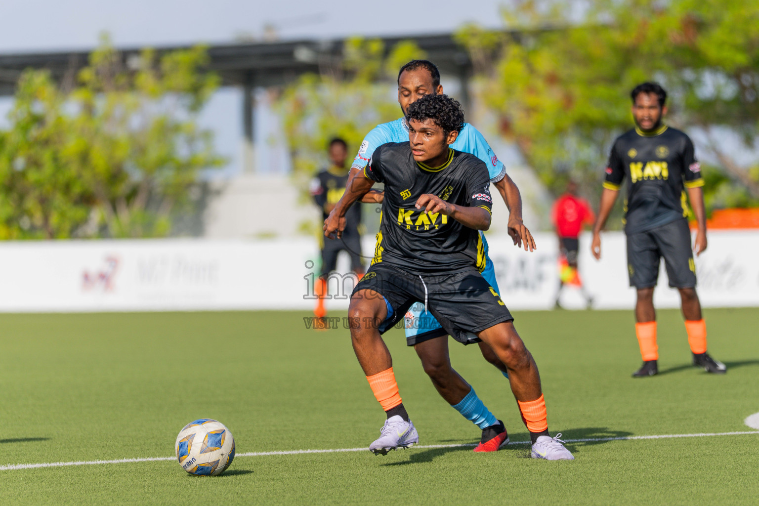 Irumathi FC VS Middle East in Day 5 of Eydhafushi Cup 2025 held in Eydhafushi Football Stadium at B. Eydhafushi, Maldives on Tuesday, 9th September 2025. Photos: Arif Rasheed / images.mv