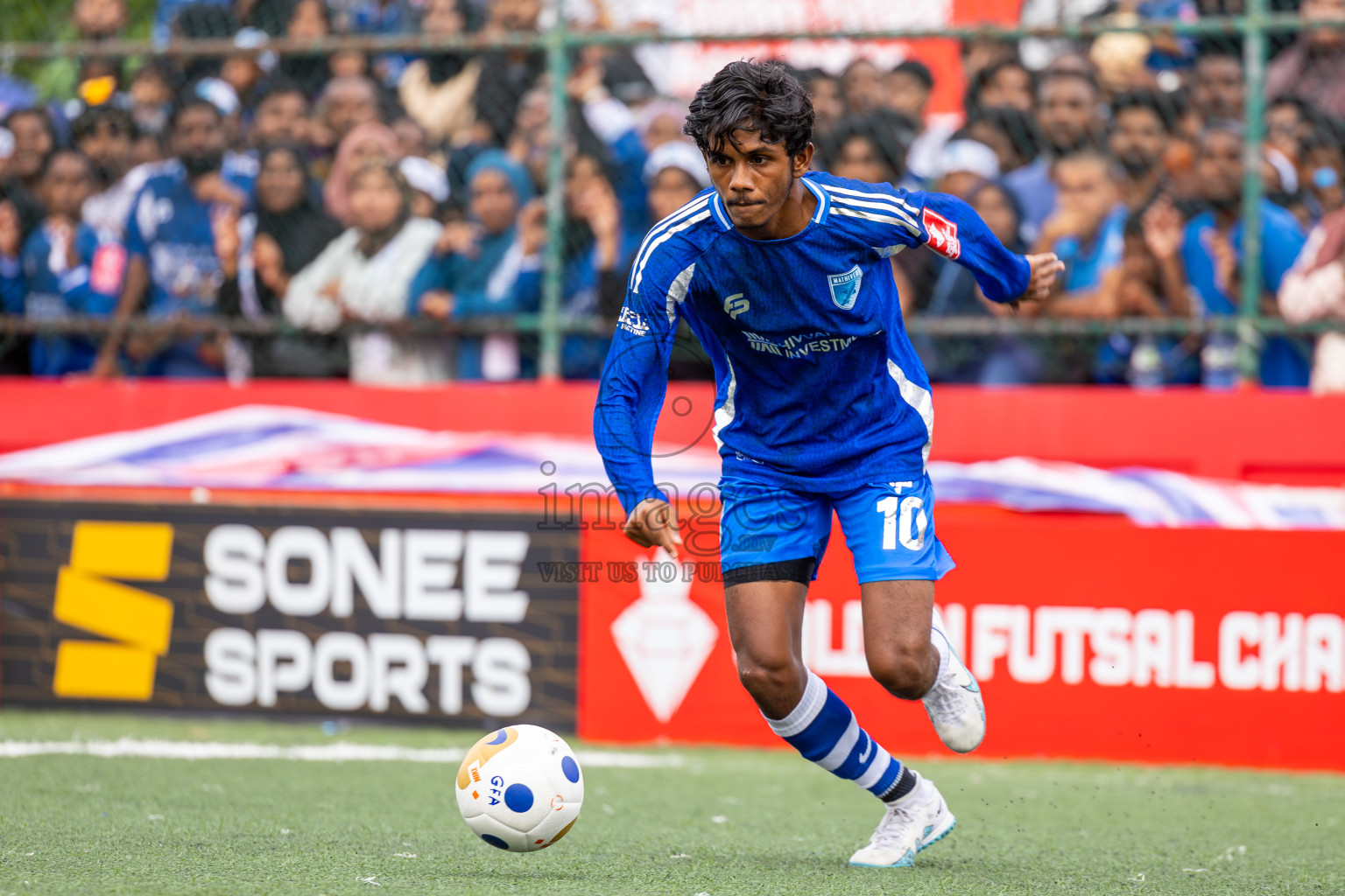 AA. Mathiveri VS AA. Thoddoo in Atoll Round Final on Day 20 of Golden Futsal Challenge 2025 was held on Friday, 24th January 2025, in Hulhumale', Maldives. Photos: Ismail Thoriq / images.mv