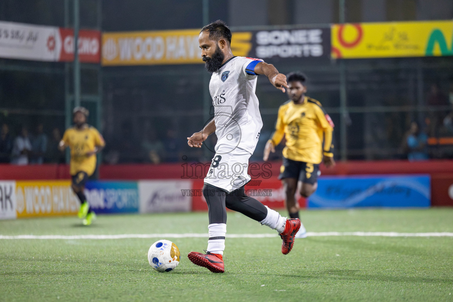 M. Veyvah vs M. Maduvvari in Day 12 of Golden Futsal Challenge 2025 was held on Thursday, 16th January 2025, in Hulhumale', Maldives Photos: Mohamed Mahfooz Moosa / images.mv