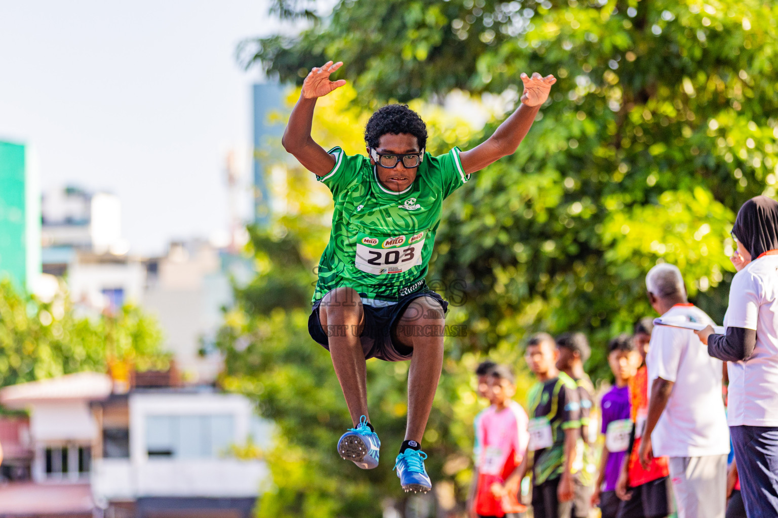 Day 3 of Inter-school Athletics Championship 2025 held in Ekuveni Synthetic Track, Male', Maldives on Wednesday, 08th October 2025. Photos by: Areef Adam / Images.mv