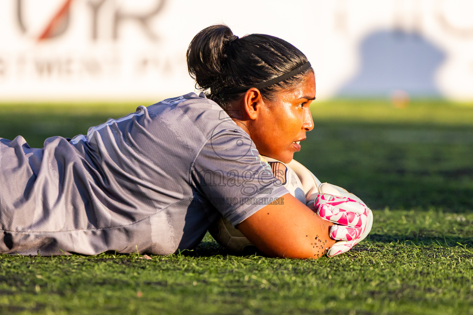 Dhonfan vs Goidhoo in Day 3 of Better in Baa Futsal Fiesta 2025 Woman's division held in B. Eydhafushi, Maldives on Friday, 7th November 2025. Photos: Nausham Waheed / images.mv