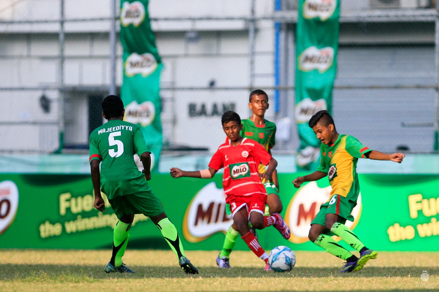 Inter school football finals between Iskandhar School vs Majeedhiyya School in Male', Maldives, Tuesday, March. 22, 2016.(Images.mv Photo/ Mohamed Ahsan).