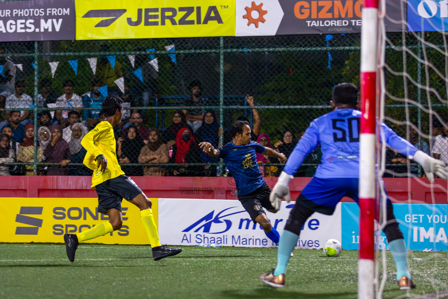 M Dhiggaru vs M Kolhufushi in Day 22 of Golden Futsal Challenge 2024 was held on Monday , 5th February 2024 in Hulhumale', Maldives
Photos: Ismail Thoriq / images.mv