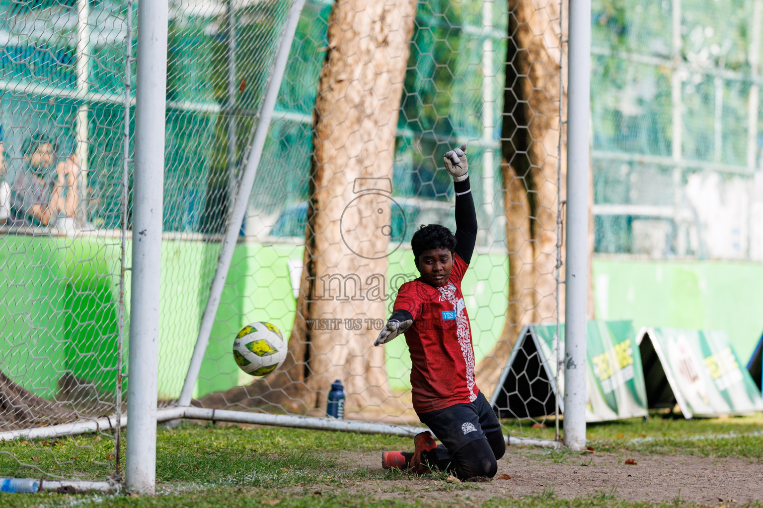 Day 4 of MILO Academy Championship 2025 (U14) was held on Sunday, 2nd November 2025 at Henveiru Football Grounds, Male', Maldives . 
Photos: Hassan Simah / images.mv