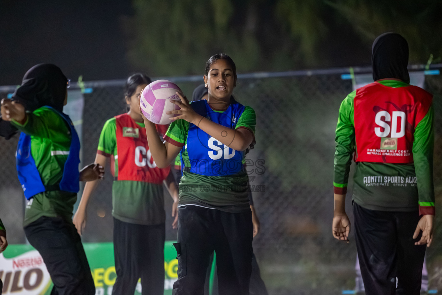 Day 1 of MILO Netball Fest 2025 was held in Cental Park, Hulhumale', Maldives on Thursday, 20th November 2025. 

Photos: Hassan Simah / images.mv