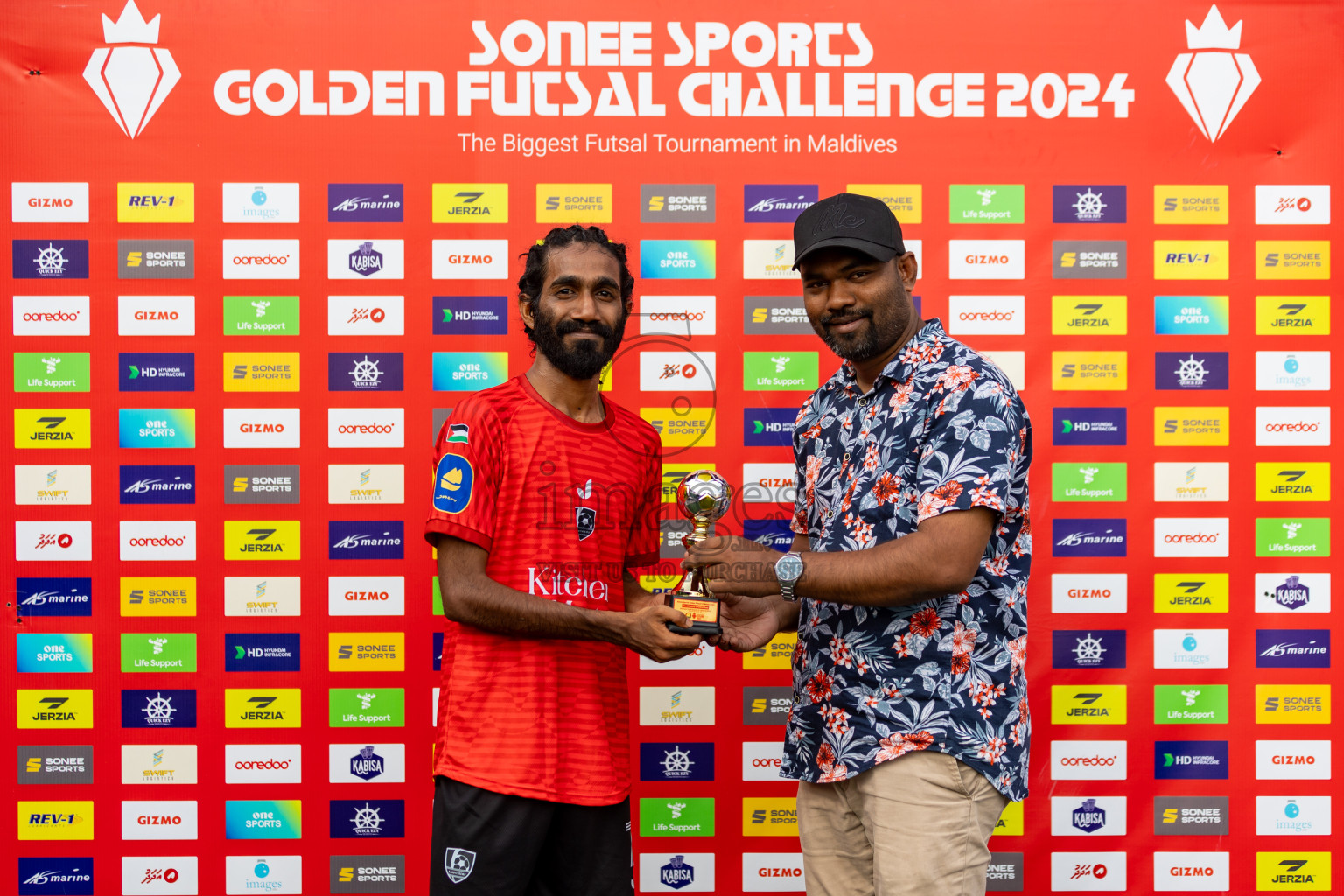 Sh. Kanditheemu  VS  Sh. Foakaidhoo in Day 12 of Golden Futsal Challenge 2024 was held on Friday, 26th January 2024, in Hulhumale', Maldives 
Photos: Hassan Simah / images.mv