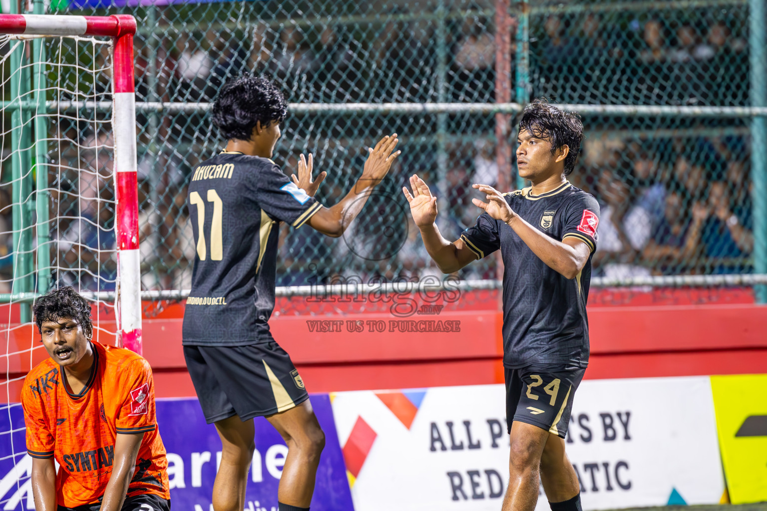 HA Dhidhdhoo vs HDh Neykurendhoo in Zone Round on Day 31 of Golden Futsal Challenge 2025 was held on Tuesday, 4th February 2025, in Hulhumale', Maldives.
Photos: Ismail Thoriq / images.mv
