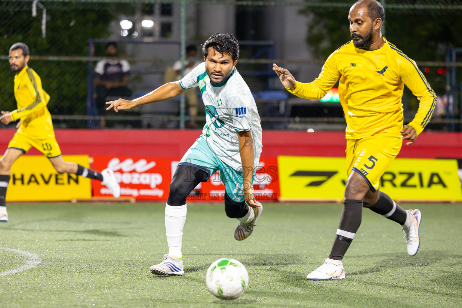 Dharumavantha vs The Hawks in Day 5 of Office League 2025 was held on Sunday, 20th April 2025 in Hulhumale', Maldives.
Photos: Ismail Thoriq / images.mv