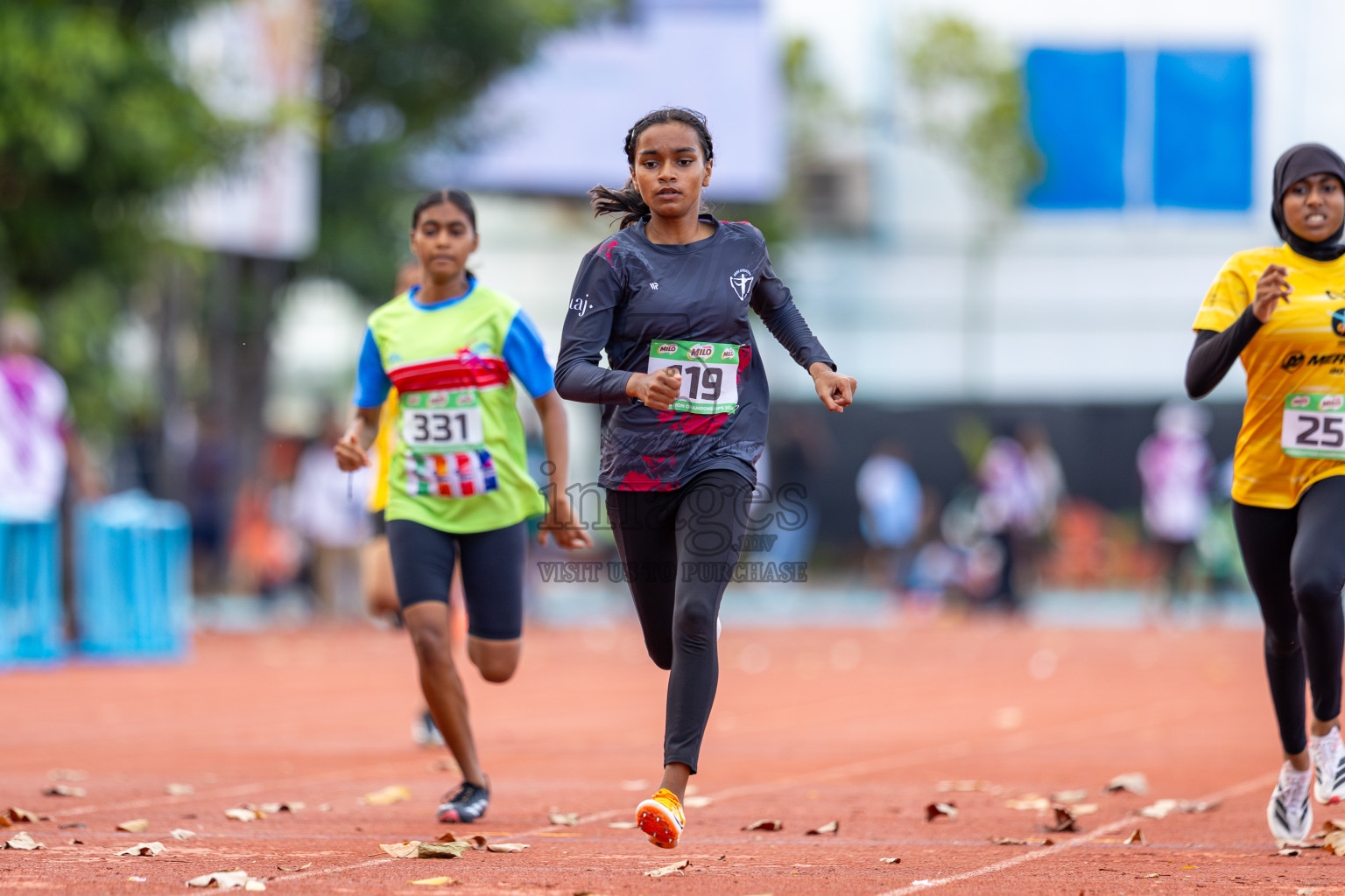 Day 2 of 12th Milo Association Championships was held in Ekuveni Track at Male', Maldives on Friday, 25th April 2025. Photos: Ismail Thoriq / images.mv