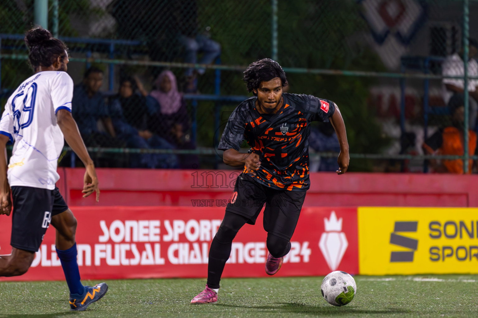 ADh Hangnaameedhoo vs ADh Omadhoo in Day 12 of Golden Futsal Challenge 2024 was held on Friday, 26th January 2024, in Hulhumale', Maldives
Photos: Ismail Thoriq / images.mv