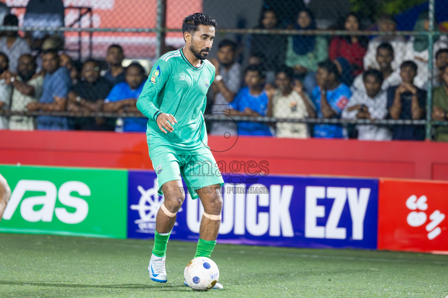 GA Dhaandhoo vs GA Gemanafushi in Day 14 of Golden Futsal Challenge 2025 was held on Saturday, 18th January 2025, in Hulhumale', Maldives. Photos: Ismail Thoriq / images.mv