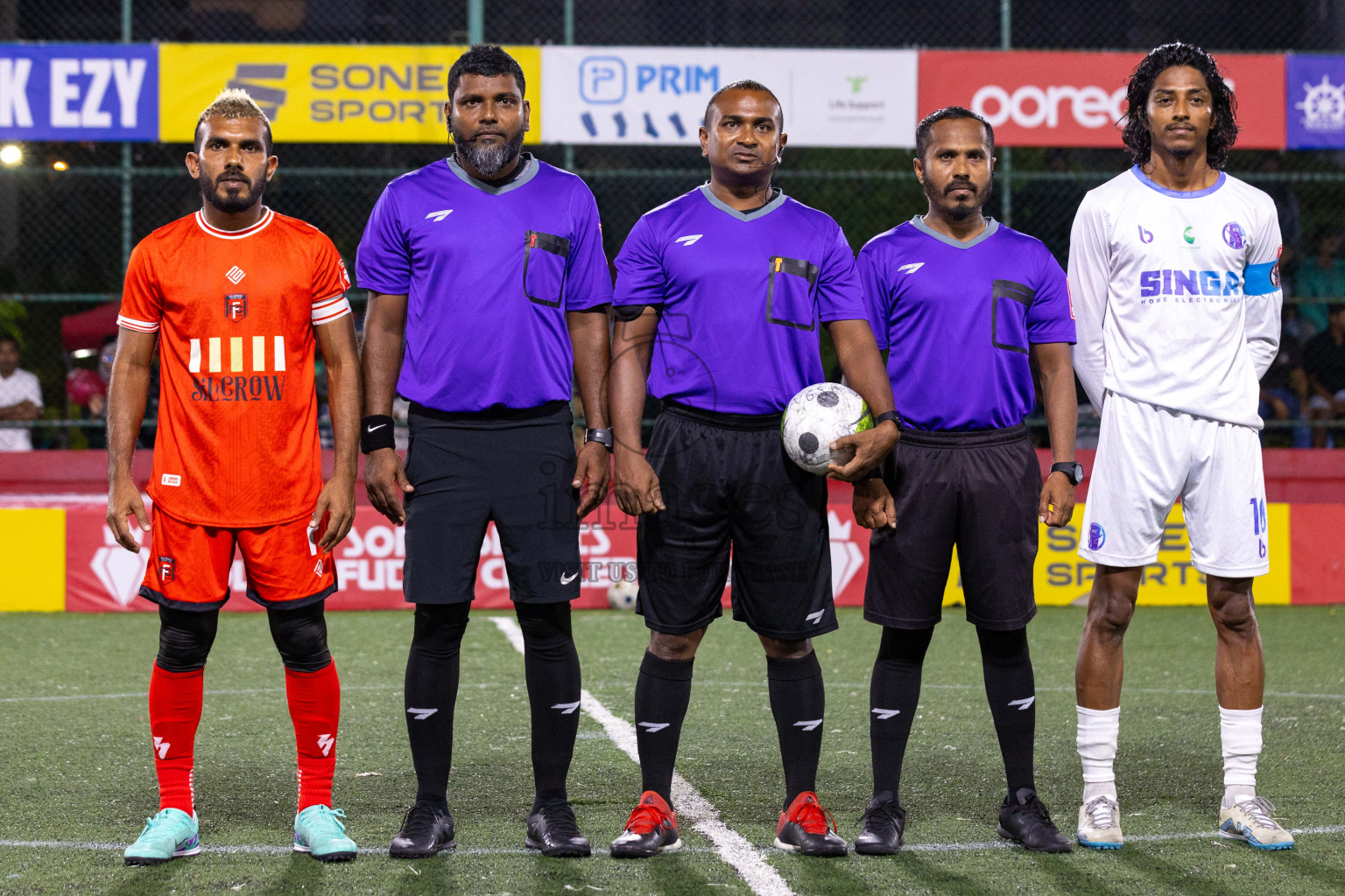 HA Filladhoo vs HA Ihavandhoo in Day 5 of Golden Futsal Challenge 2024 was held on Friday, 19th January 2024, in Hulhumale', Maldives
Photos: Ismail Thoriq / images.mv