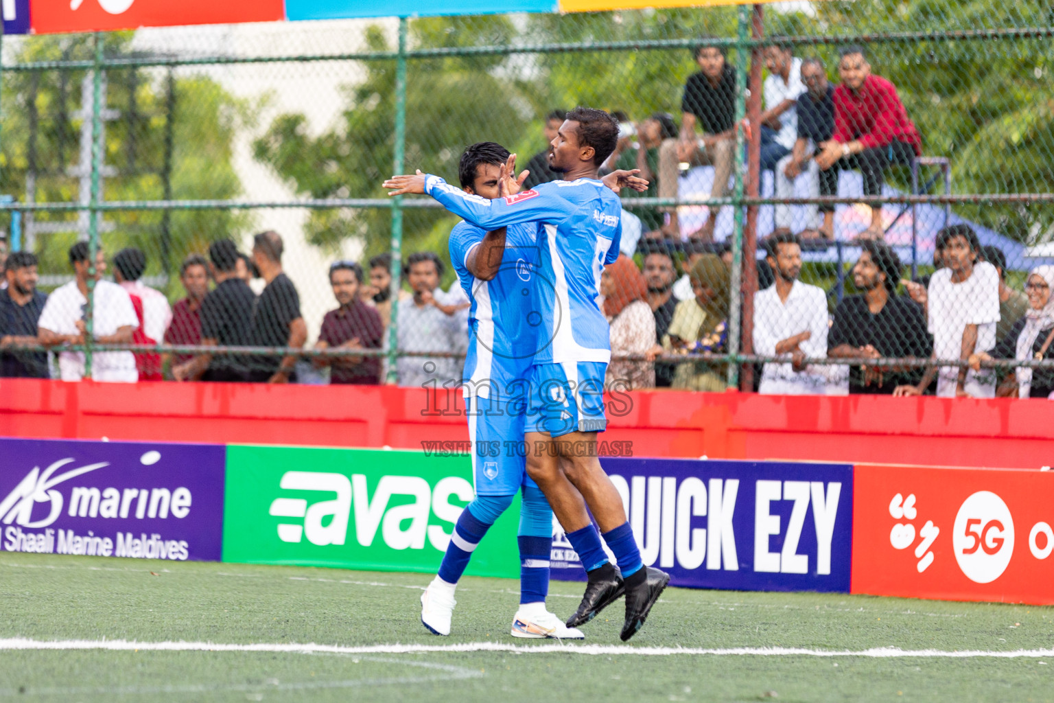 R Maduvvari VS R Alifushi in Day 6 of Golden Futsal Challenge 2025 on Friday, 6th January 2025, in Hulhumale', Maldives 
Photos: Hassan Simah / images.mv