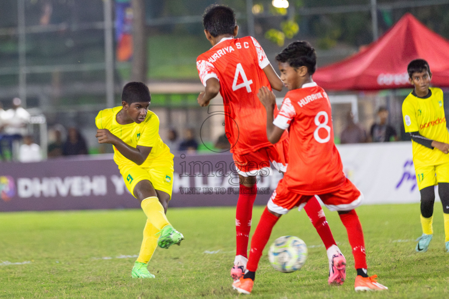 Maziya vs Hurriya (U12) in Day 4 of Dhivehi Youth League 2024 held at Henveiru Stadium on Thursday, 28th November 2024. Photos: Shuu Abdul Sattar/ Images.mv