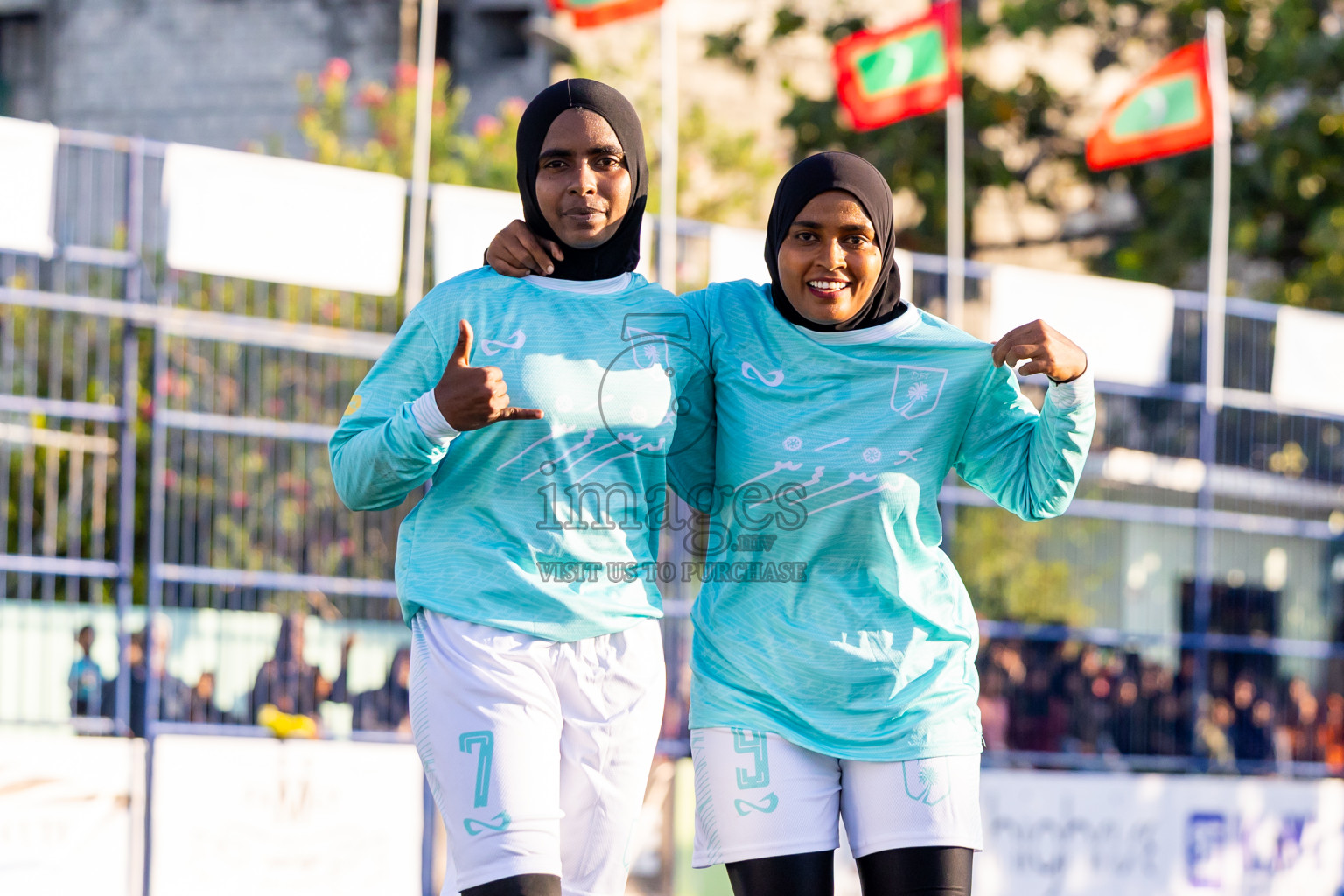 Dhonfanu vs Eydhafushi in Day 1 of Better in Baa Futsal Fiesta 2025 Woman's division held in B. Eydhafushi, Maldives on Wednesday, 5th November 2025. Photos: Nausham Waheed / images.mv