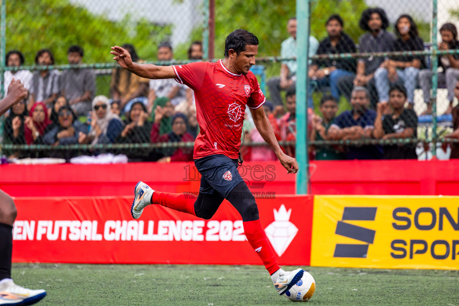 ADh Mandhoo vs ADh Mahibadhoo in Day 10 of Golden Futsal Challenge 2025 was held on Tuesday, 14th January 2025, in Hulhumale', Maldives Photos: Nausham Waheed / images.mv