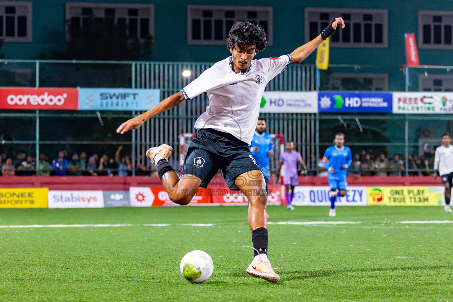 R Dhuvaafaru vs R Alifushi on Day 37 of Golden Futsal Challenge 2024 was held on Thursday, 22nd February 2024, in Hulhumale', Maldives
Photos: Mohamed Mahfooz Moosa/ images.mv