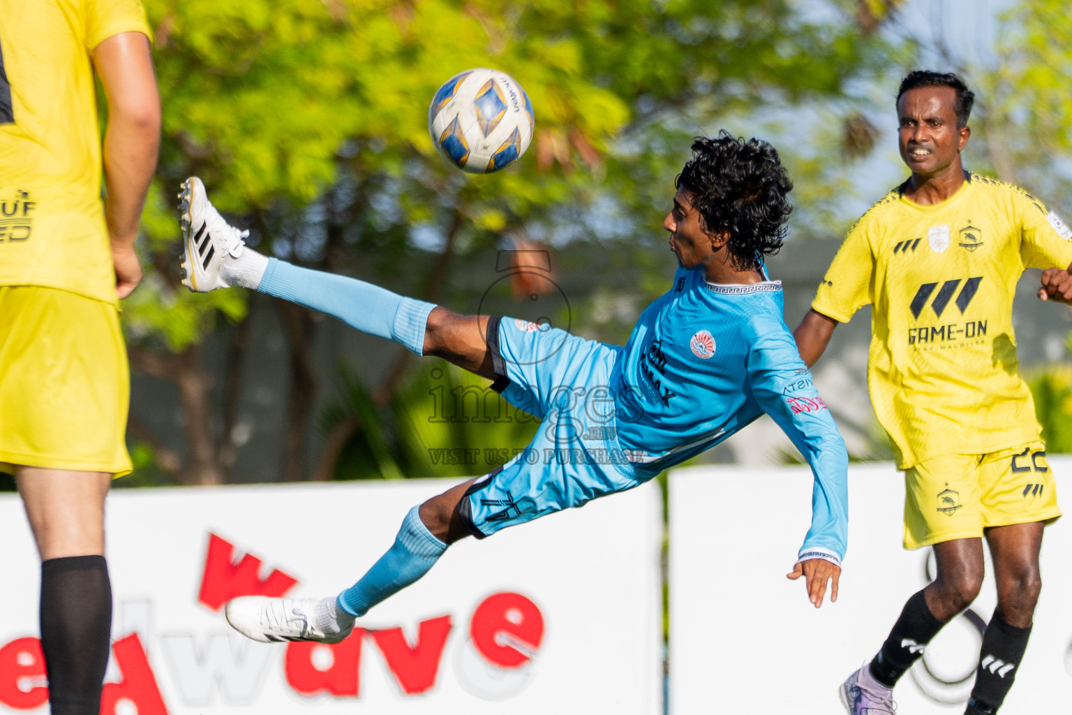 Final Match Irumathi Sports VS Velaa Sports Club in Day 9 of Eydhafushi Cup 2025 held in Eydhafushi Football Stadium at B. Eydhafushi, Maldives on Monday, 15th September 2025. Photos: Arif Rasheed / images.mv
