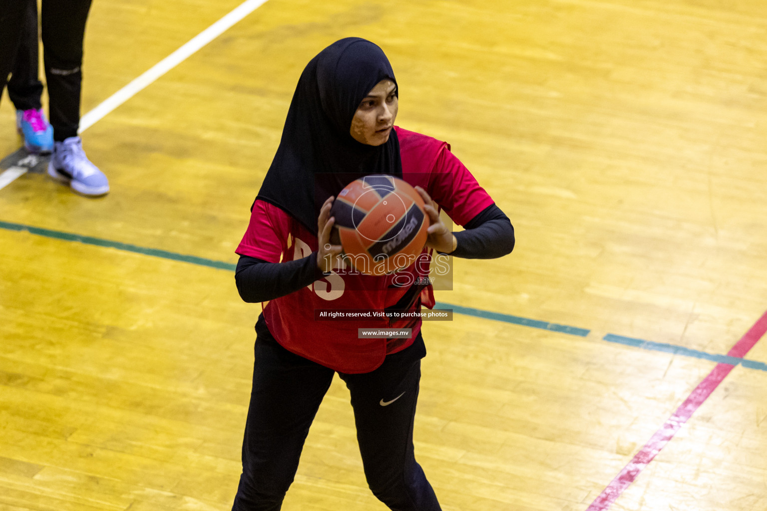 Lorenzo Sports Club vs Youth United Sports Club in the Milo National Netball Tournament 2022 on 20 July 2022, held in Social Center, Male', Maldives. Photographer: Hassan Simah / Images.mv