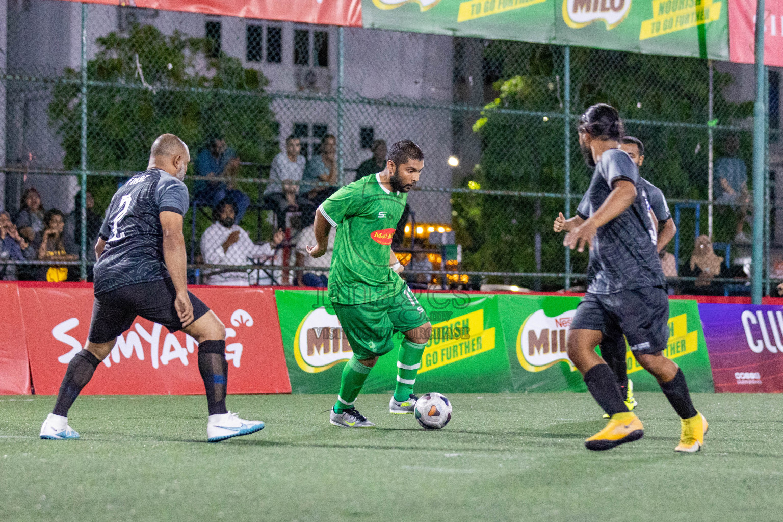 KHAARIJEE VS AGRI RC in Club Maldives Classic 2024 held in Rehendi Futsal Ground, Hulhumale', Maldives on Monday, 9th September 2024. 
Photos: Mohamed Mahfooz Moosa / images.mv