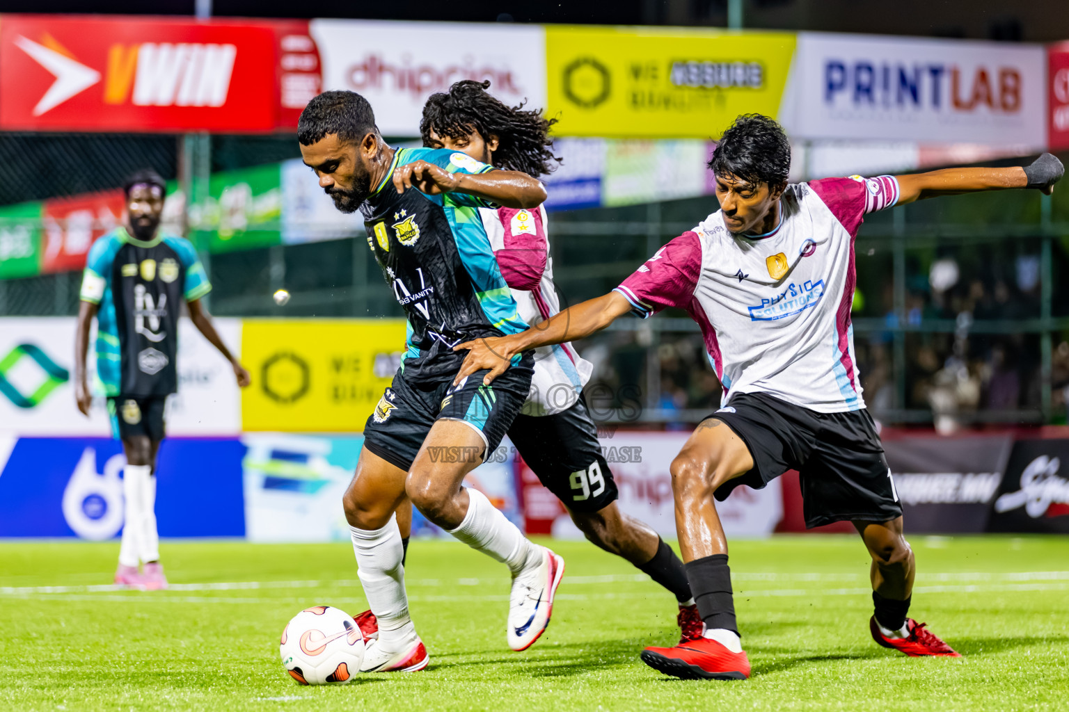 Kulhivaru Vuzaara Club vs Club Wamco in Day 1 of Kings Cup of Club Maldives Cup 2025 held in Rehendi Futsal Ground, Hulhumale', Maldives on Saturday, 30th August 2025. Photos: Yasna Ahmed / images.mv