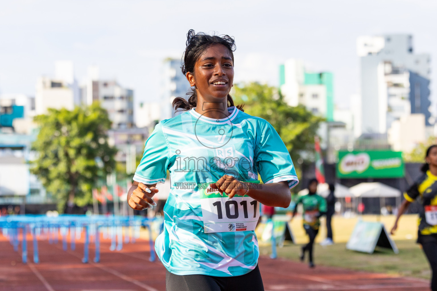 Day 4 of Inter-school Athletics Championship 2025 held in Ekuveni Synthetic Track, Male', Maldives on Thursday, 09th October 2025. Photos by: Raaif Yoosuf / Images.mv
