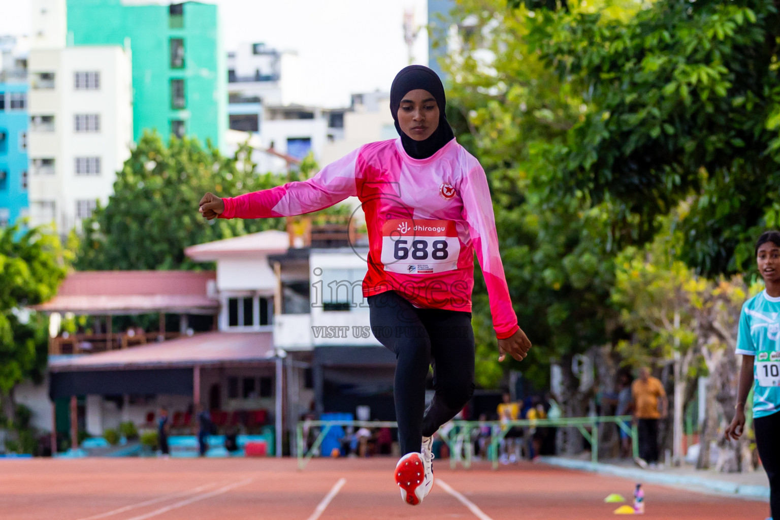 Day 2 of Inter-school Athletics Championship 2025 held in Ekuveni Synthetic Track, Male', Maldives on Tuesday, 07th October 2025. Photos by: Nausham Waheed / Images.mv