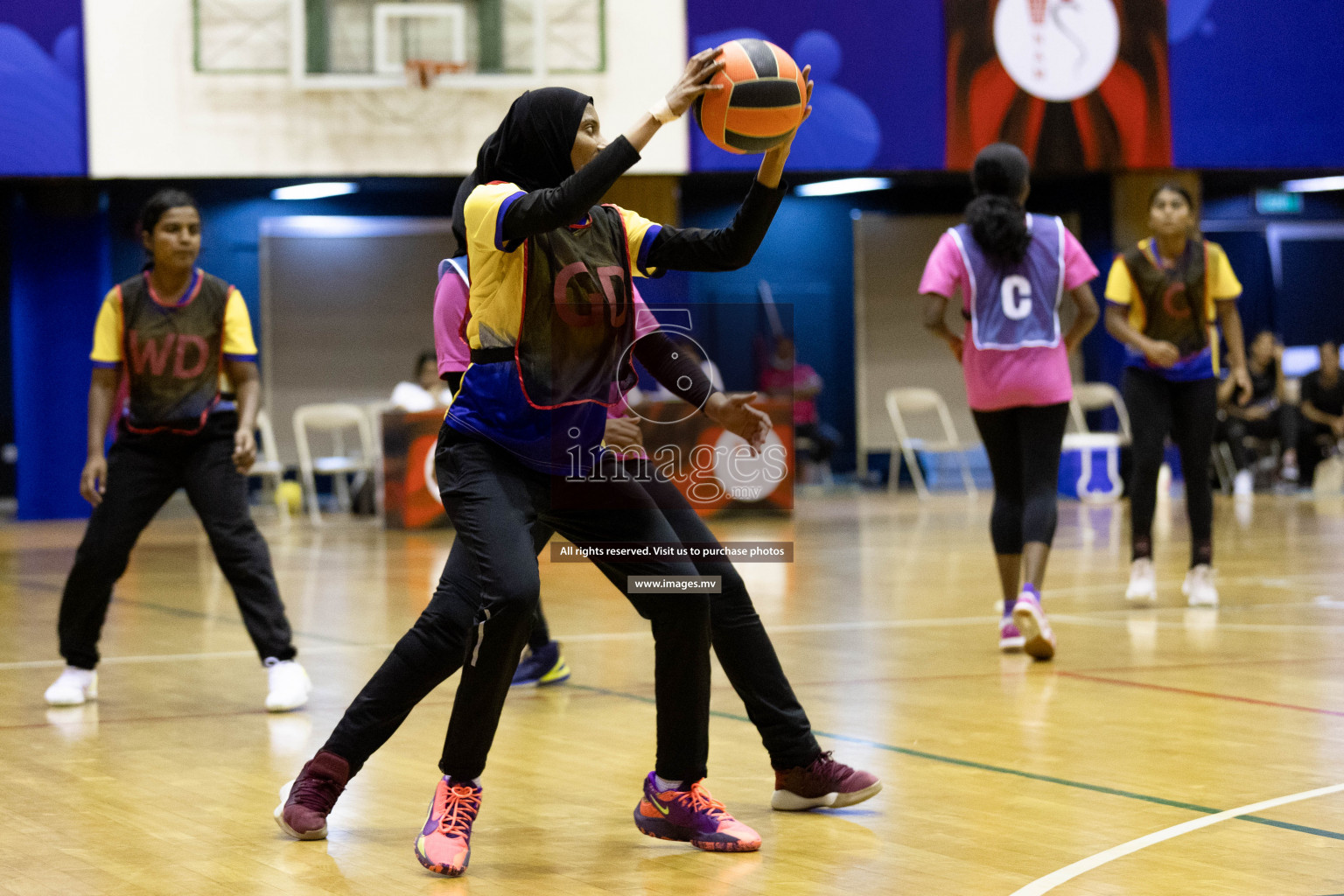 Sports Club Shinning Star vs Kulhudhuffushi in the Milo National Netball Tournament 2022 on 19 July 2022, held in Social Center, Male', Maldives. Photographer: Shuu / Images.mv