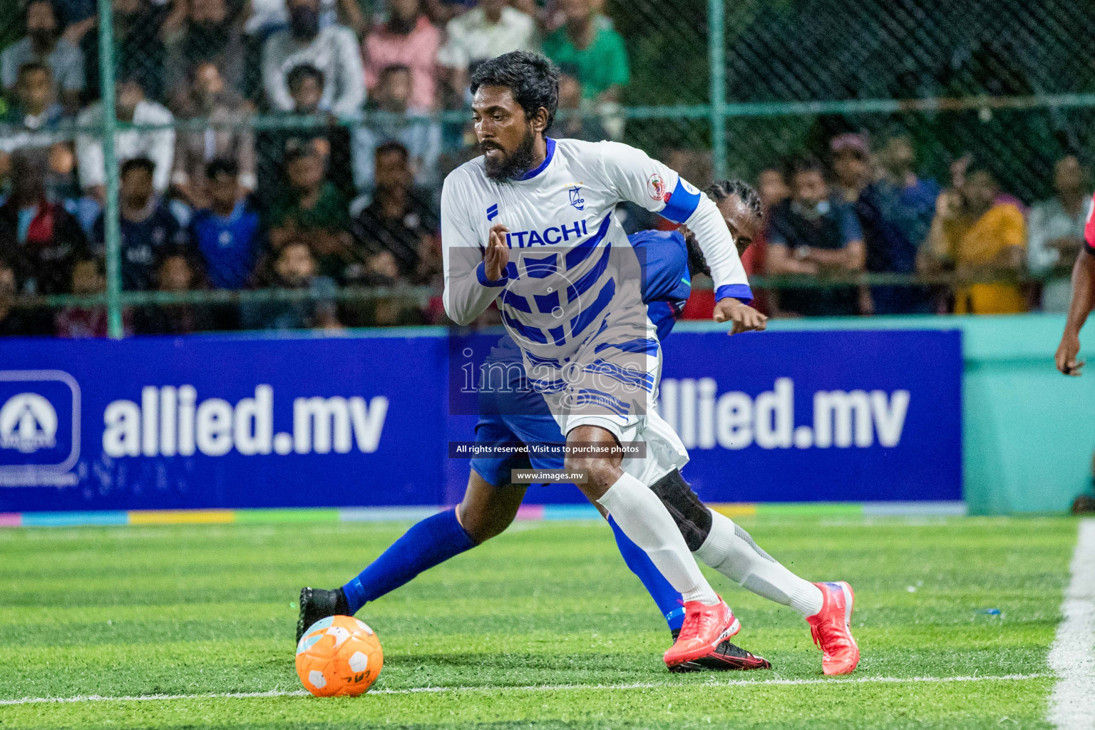 STO RC Vs Team Fenaka in the Quarter Finals of Club Maldives 2021 held in Hulhumale, Maldives on 13 December 2021. Photos: Shu Abdul Sattar / images.mv