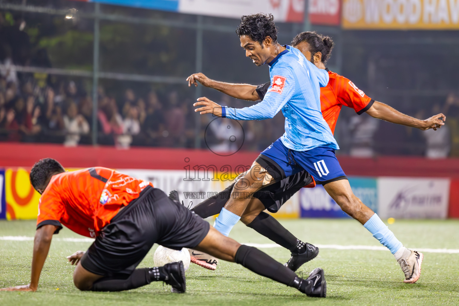 M Dhiggaru vs M Muli in Meemu Atoll Finals in Day 25 of Golden Futsal Challenge 2025 was held on Wednesday , 28th January 2025, in Hulhumale', Maldives. Photos: Ismail Thoriq / images.mv