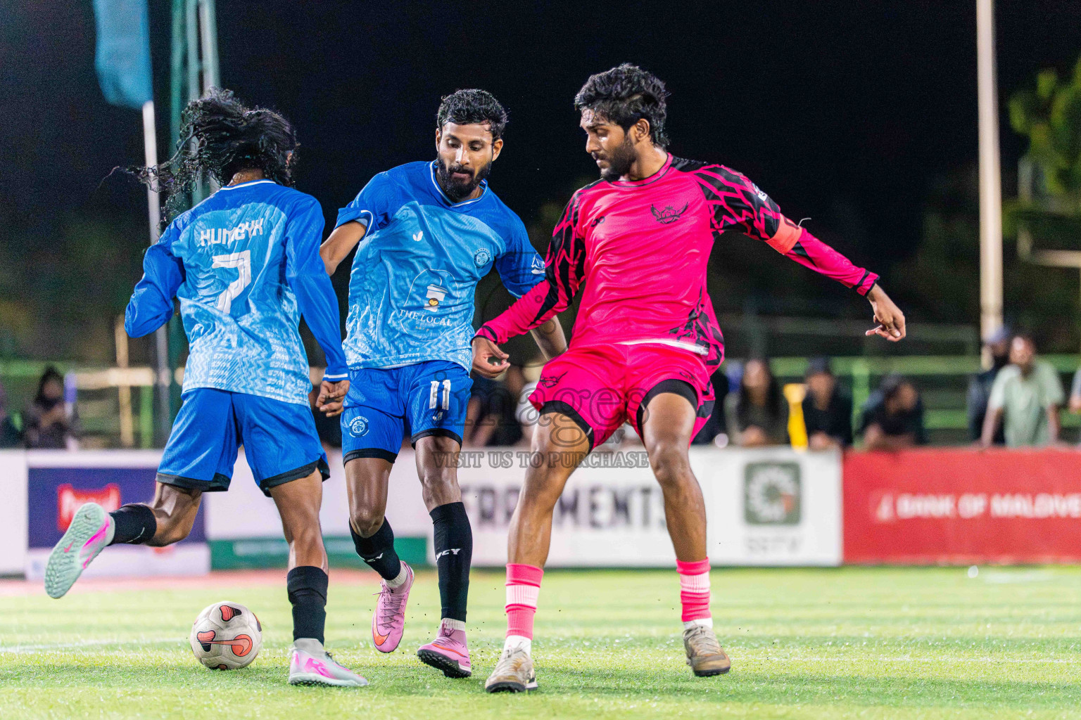Goalhians VS Foemathi in Day 4 - Fonadhoo Youth Futsal Challenge 2025 held in Fonadhoo Futsal Stadium, L. Fonadhoo, Maldives on Wednesday, 29th October 2025 Photos: Arif Rasheed / images.mv