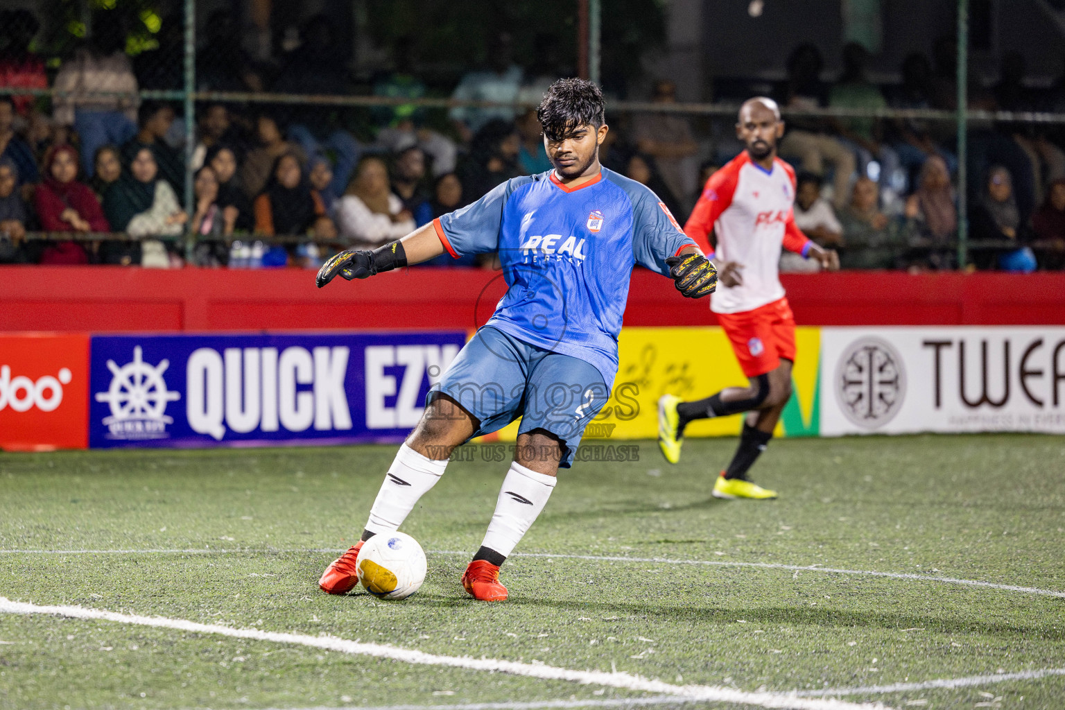 Th. Kinbidhoo VS Th. Dhiyamigili in Day 18 of Golden Futsal Challenge 2025 was held on Wednesday, 22nd January 2025, in Hulhumale', Maldives. Photos: Nausham Waheed / images.mv