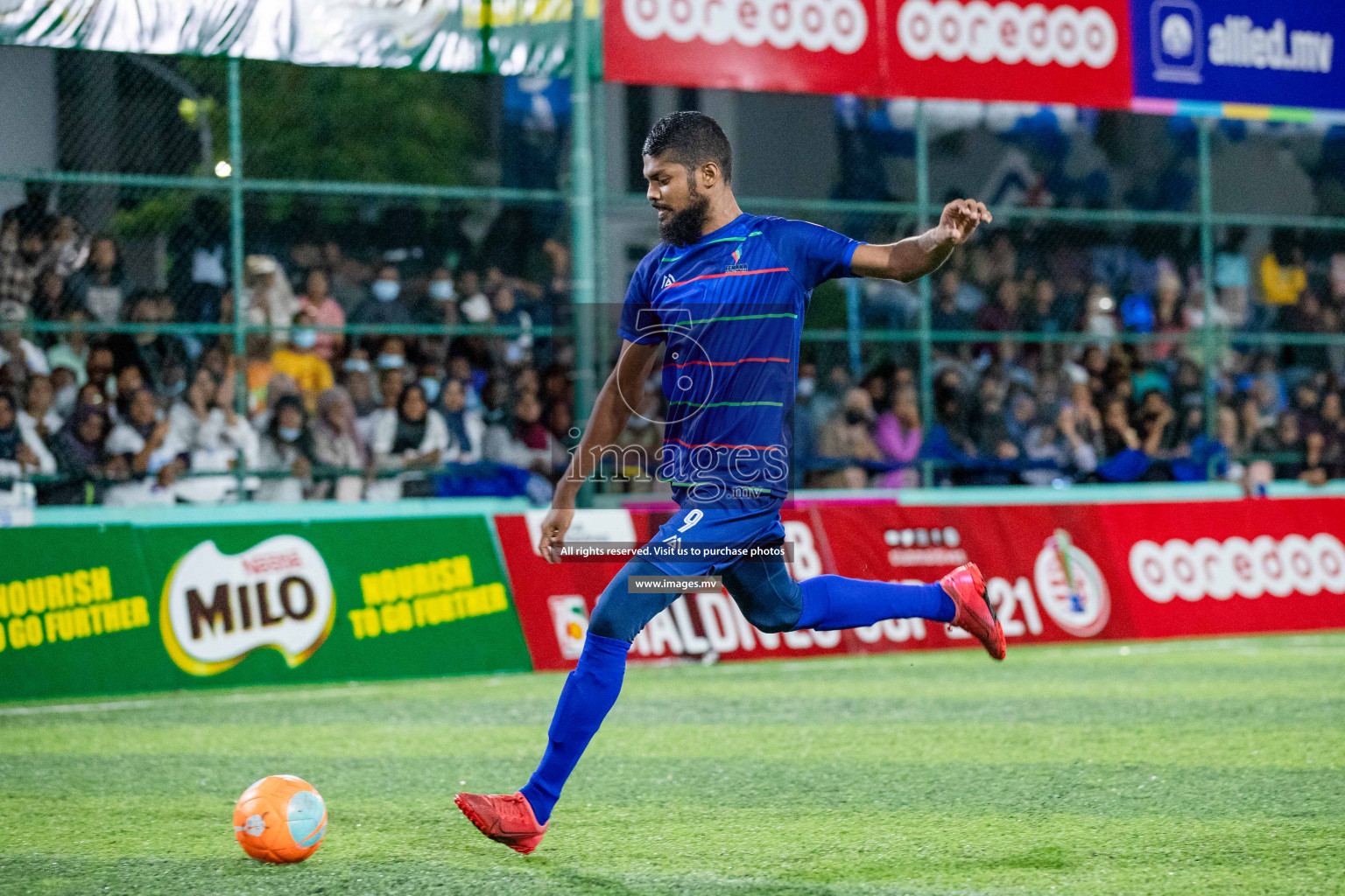 STO RC Vs Team Fenaka in the Quarter Finals of Club Maldives 2021 held in Hulhumale, Maldives on 13 December 2021. Photos: Shu Abdul Sattar / images.mv