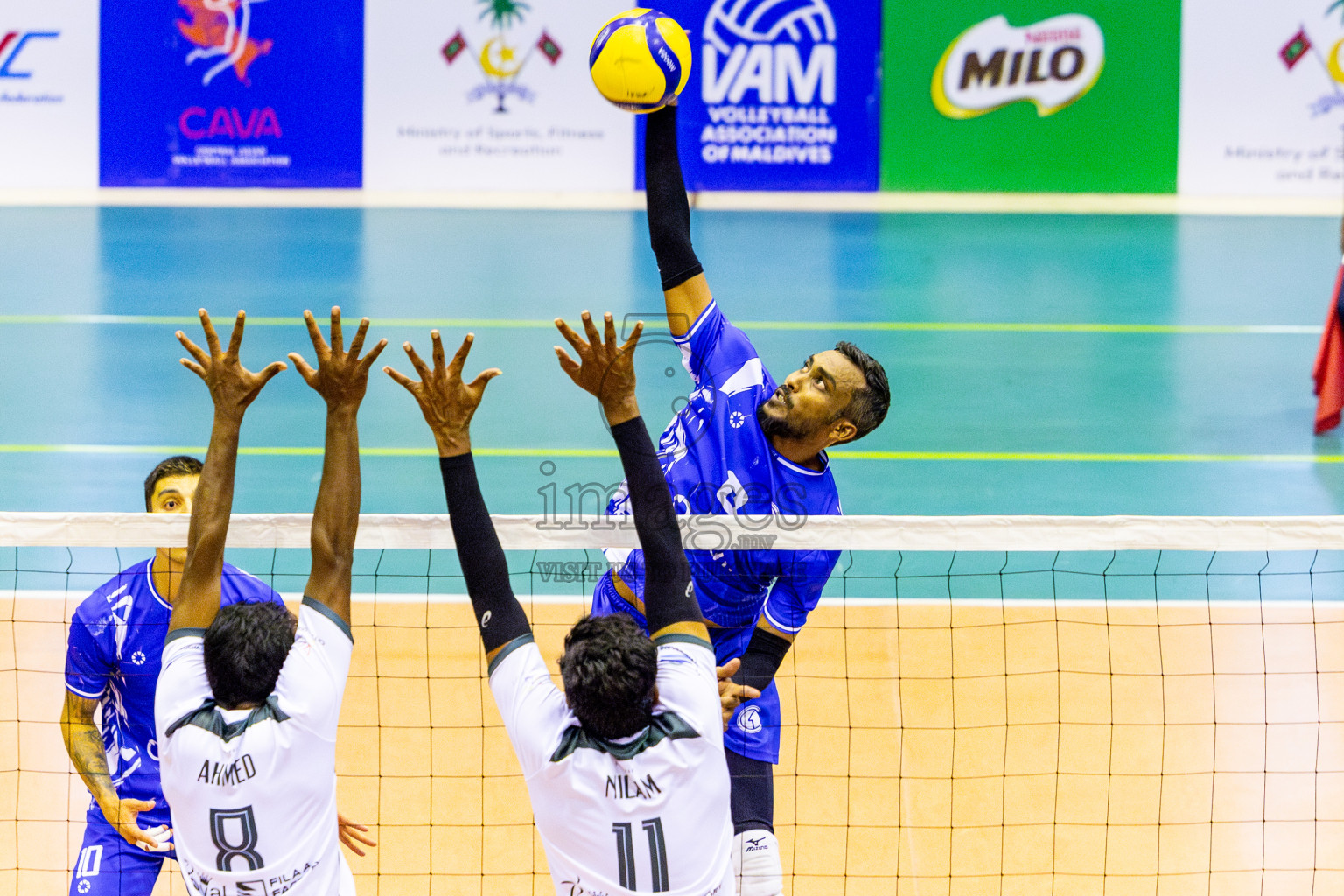 Club HDC vs Dhadimagu Sports & Recreation Club in Semi Finals of MILO VAM Cup 2025 held in Male', Maldives on Tuesday, 1st July 2025 at Social Center Indoor Hall Photos By: Nausham Waheed / images.mv