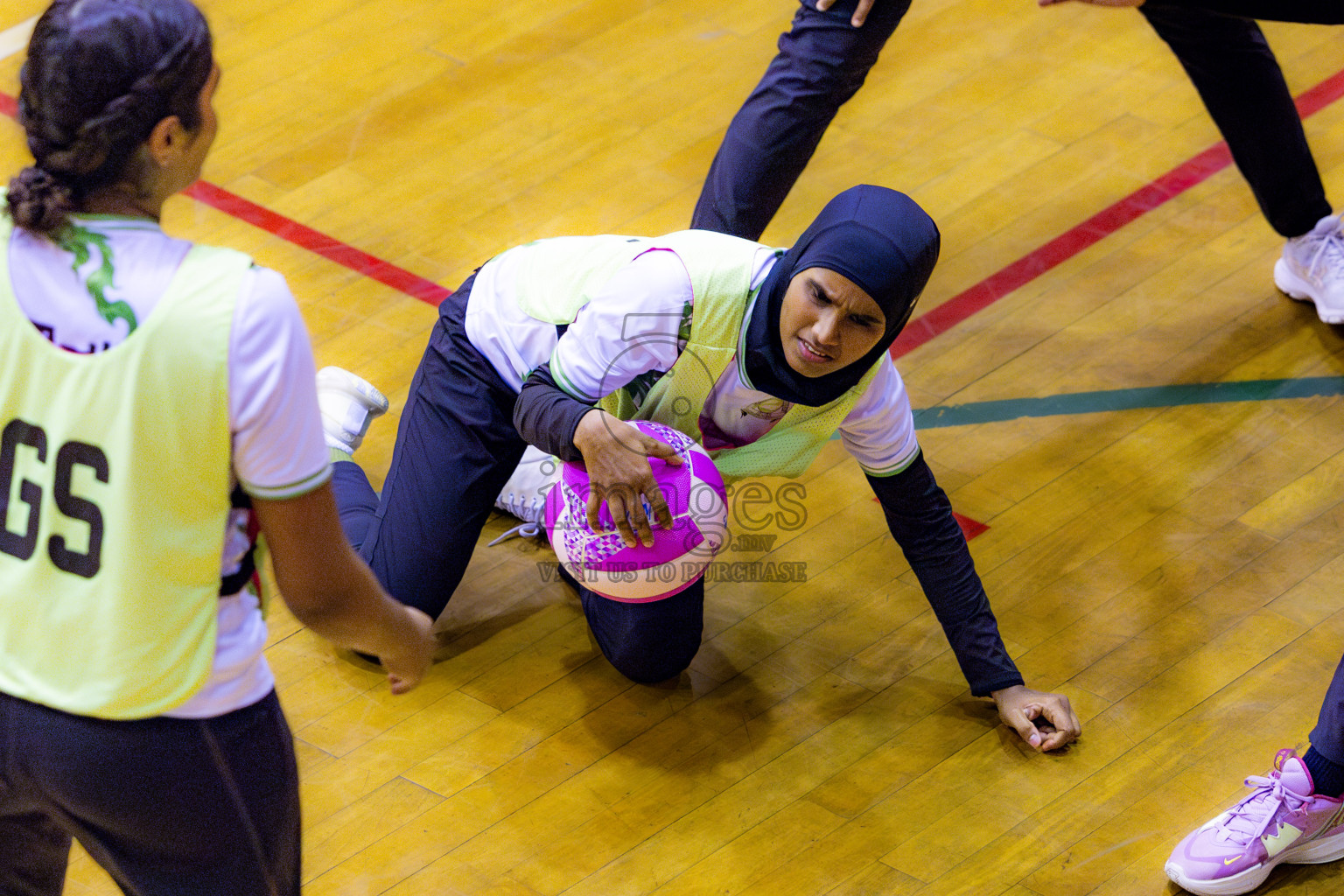 Matrix vs Club green streets in 1st division Final of National Netball Tournament 2025 held in Social Center at Male', Maldives on Thursday, 29th May 2025. Photos: Nausham Waheed / images.mv