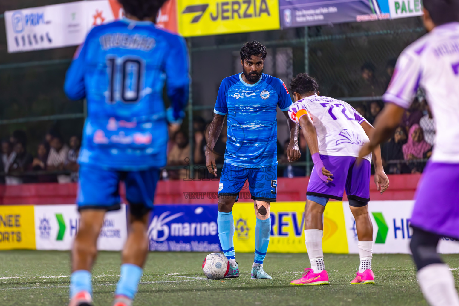 N Maafaru vs N Holhudhoo in Day 15 of Golden Futsal Challenge 2024 was held on Monday, 29th January 2024, in Hulhumale', Maldives
Photos: Ismail Thoriq / images.mv