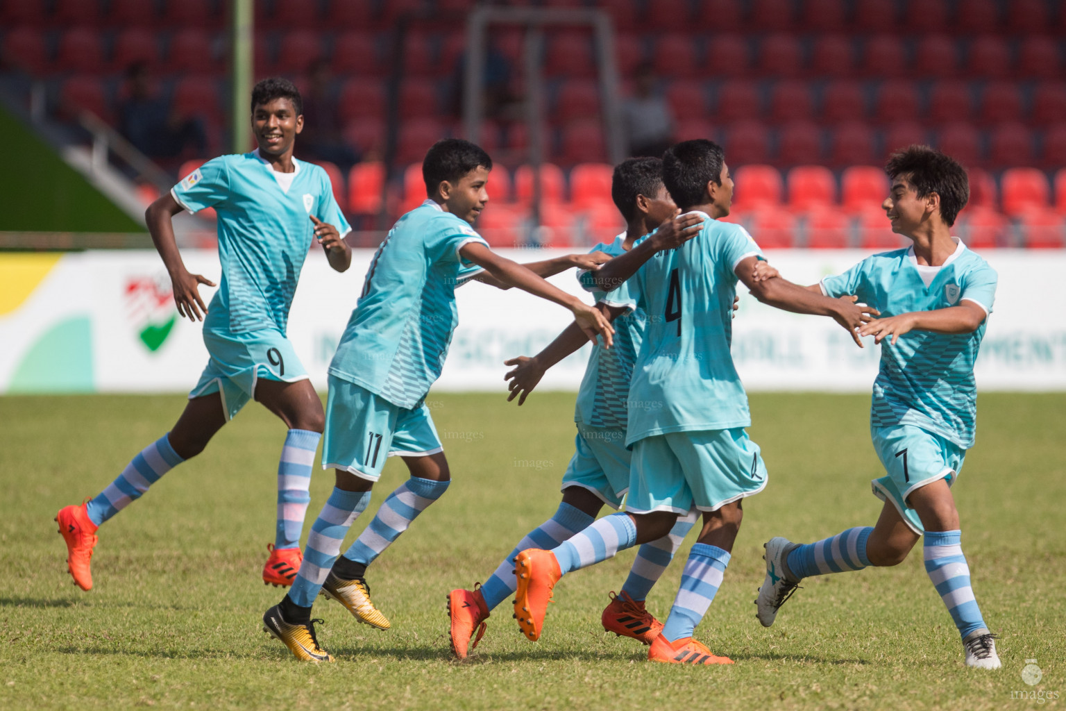 Imaduddin School vs Rehendhi School in Mamen Inter-School Football Tournament 2019 (U15) on 5th March 2019, in Male' Maldives (Images.mv Photo: Suadh Abdul Sattar)