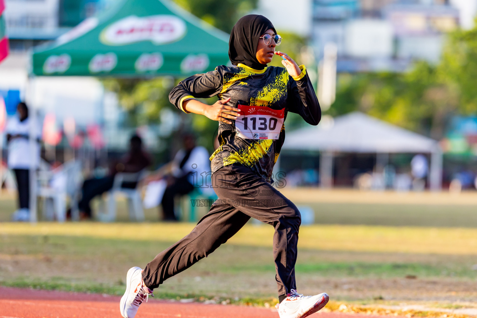 Day 1 of Inter-school Athletics Championship 2025 held in Ekuveni Synthetic Track, Male', Maldives on Monday, 06th October 2025. Photos by: Nausham Waheed / Images.mv