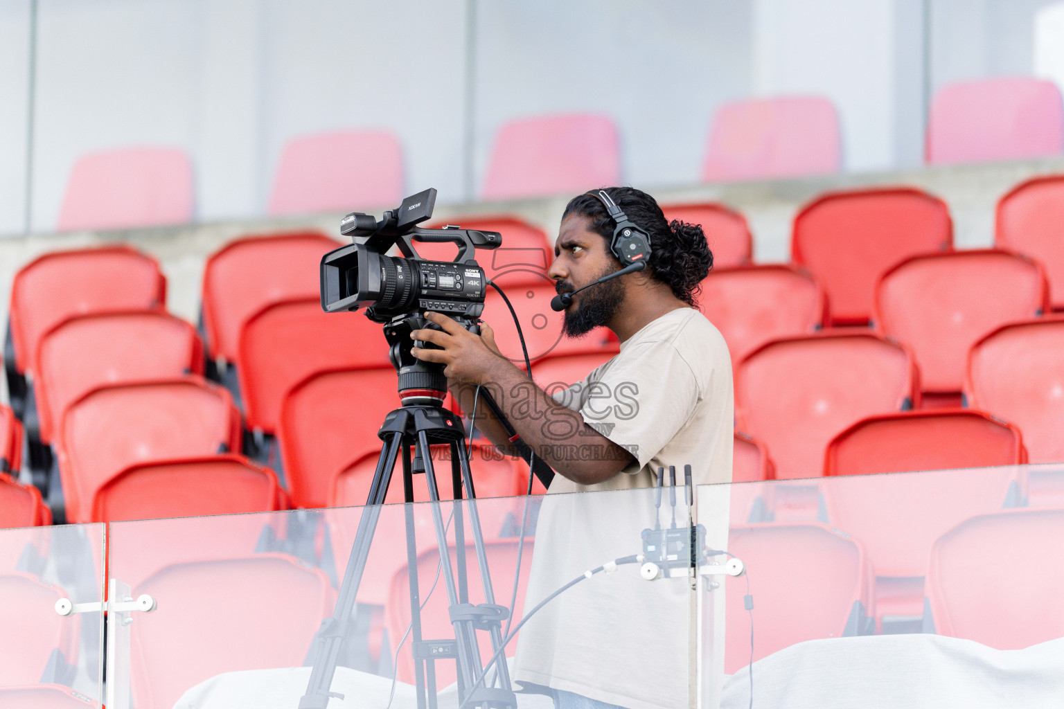 CC Sports Club VS Aajeelakah Eydhafushi FA in Day 6 of Eydhafushi Cup 2025 held in Eydhafushi Football Stadium at B. Eydhafushi, Maldives on Wednesday, 10th September 2025. Photos: Arif Rasheed / images.mv