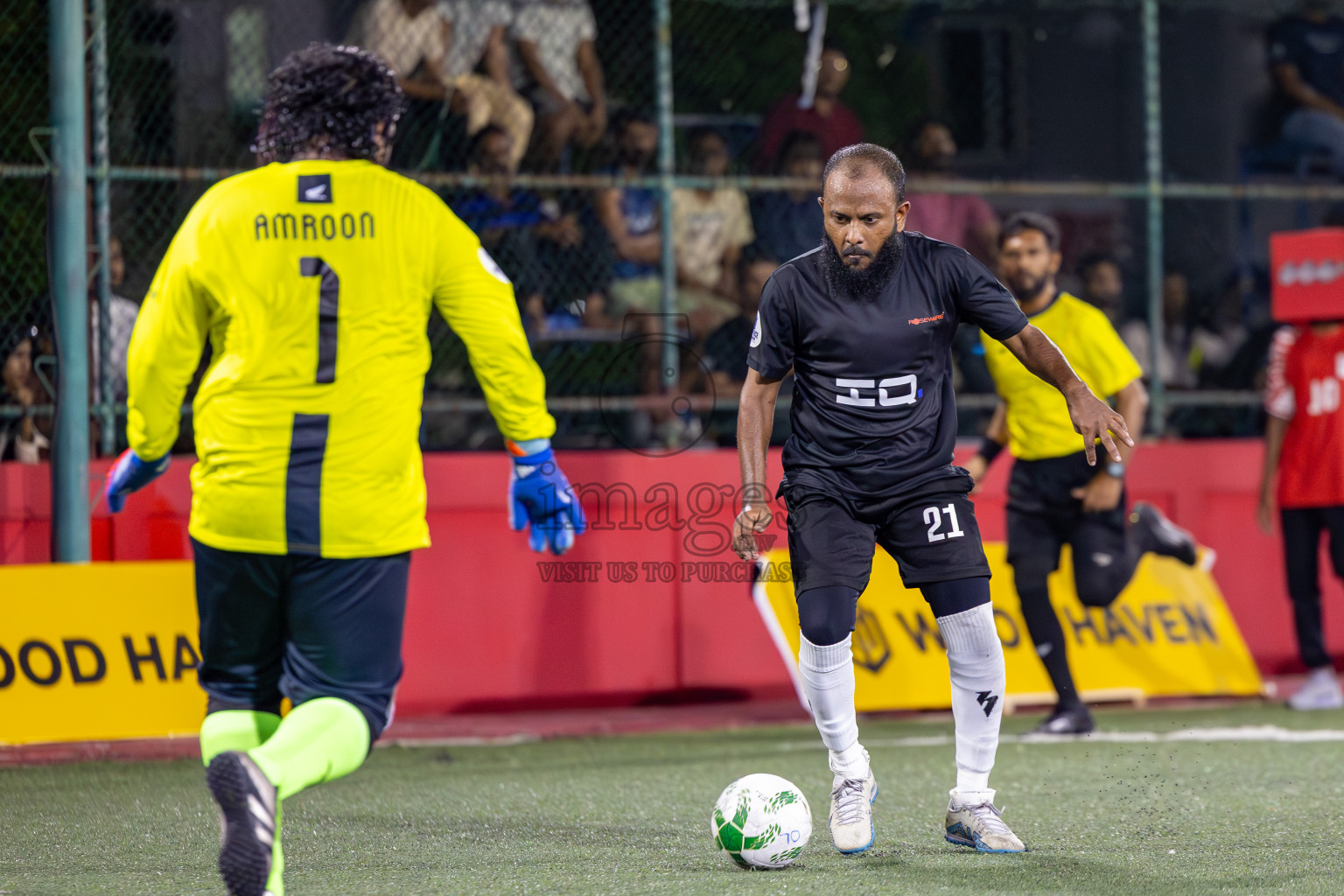 Sheesha vs Roseware in Day 1 of Office League 2025 was held on Wednesday, 16th April 2025 in Hulhumale', Maldives.
Photos: Ismail Thoriq / images.mv
