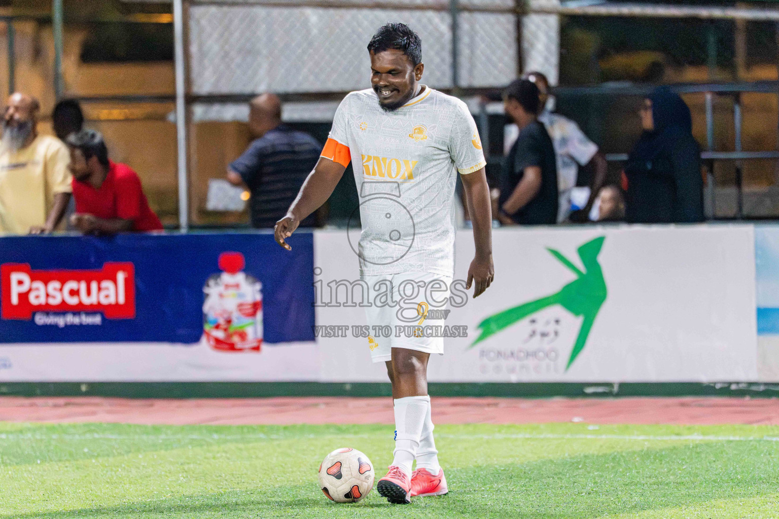 Lecrose VS BGSC in Day 4 - Fonadhoo Youth Futsal Challenge 2025 held in Fonadhoo Futsal Stadium, L. Fonadhoo, Maldives on Wednesday, 29th October 2025 Photos: Arif Rasheed / images.mv