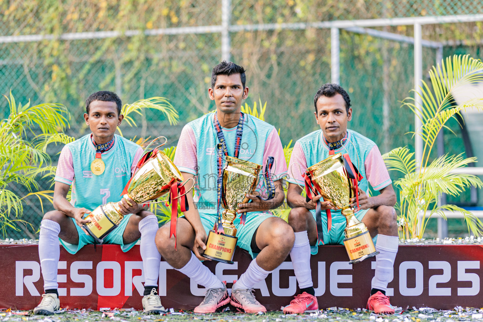 Resort League 2025 Raa Zone - Final Match
Joali vs kothaifaru in Resort League 2025 (Raa Zone) was held on Thursday, 21th august 2025 in JOALI Maldives Resort, Raa Atoll, Maldives. Photos: Areef Adam / images.mv