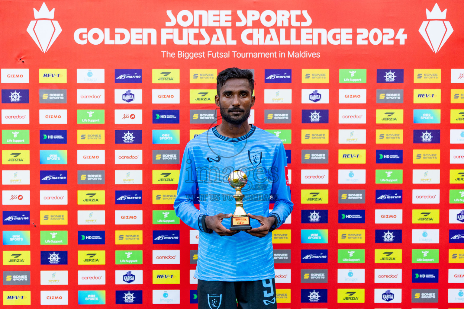 GDh. Gadhdhoo  VS  GDh. Hoandedhdhoo in Day 12 of Golden Futsal Challenge 2024 was held on Friday, 26th January 2024, in Hulhumale', Maldives 
Photos: Hassan Simah / images.mv