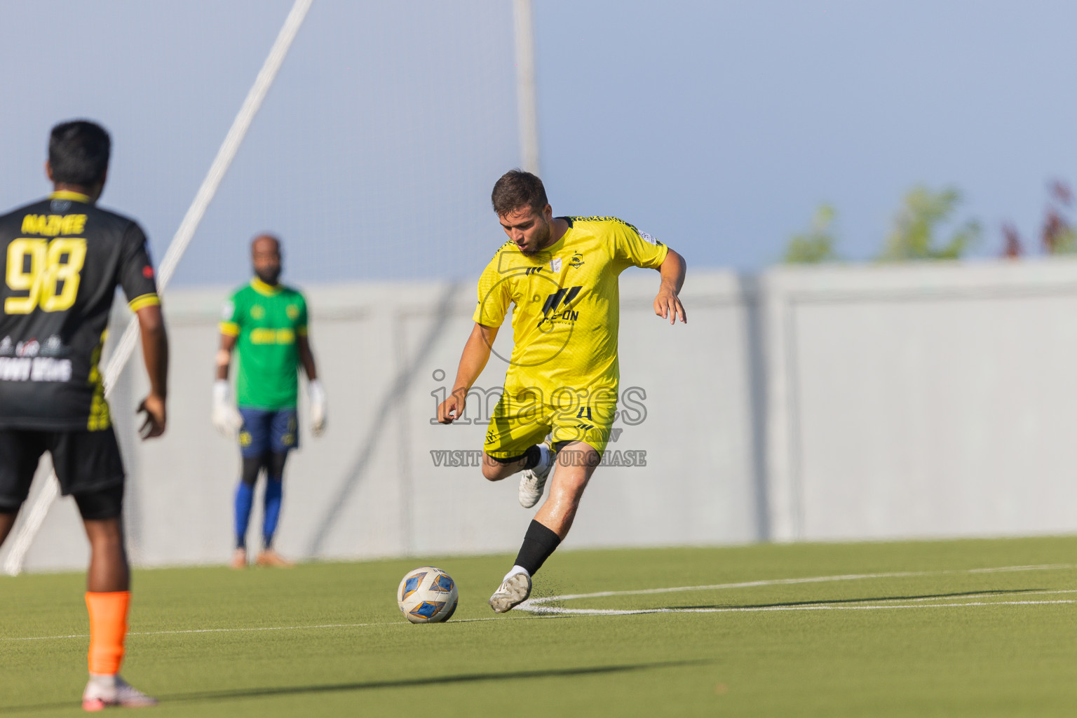 Velaa Sports Club vs Team Middle East in Day 3 of Eydhafushi Cup 2025 held in Eydhafushi Football Stadium at B. Eydhafushi, Maldives on Sunday, 7th September 2025. Photos: Arif Rasheed / images.mv
