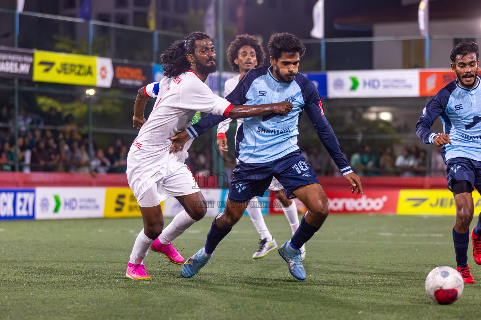 Th Gaadhiffushi vs Th Kinbidhoo in Day 15 of Golden Futsal Challenge 2024 was held on Monday, 29th January 2024, in Hulhumale', Maldives
Photos: Ismail Thoriq / images.mv