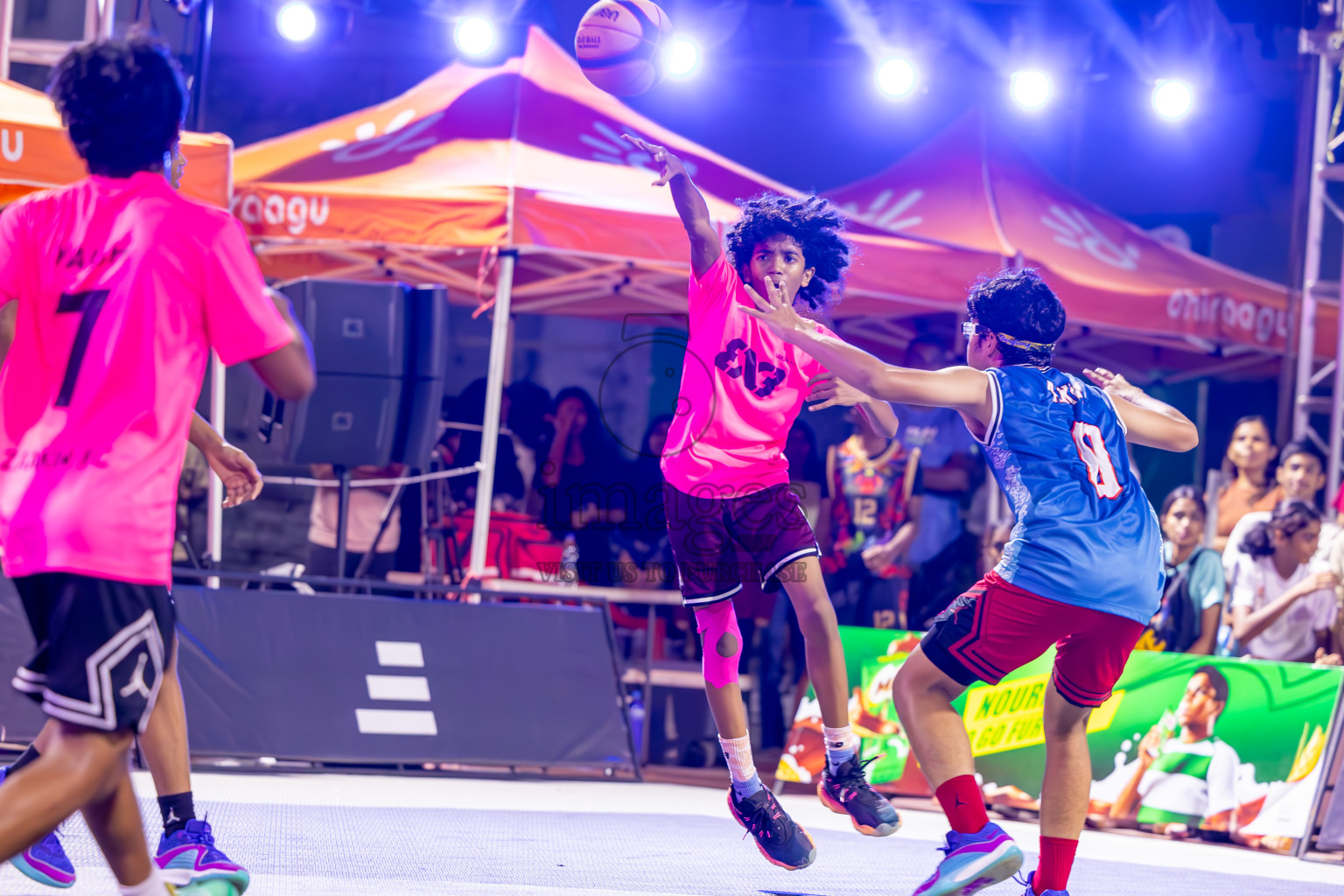 Final Day of MILO Ramadan 3x3 Challenge 2024 was held in Ekuveni Outdoor Basketball Court at Male', Maldives on Tuesday, 19th March 2024.
Photos: Ismail Thoriq / images.mv