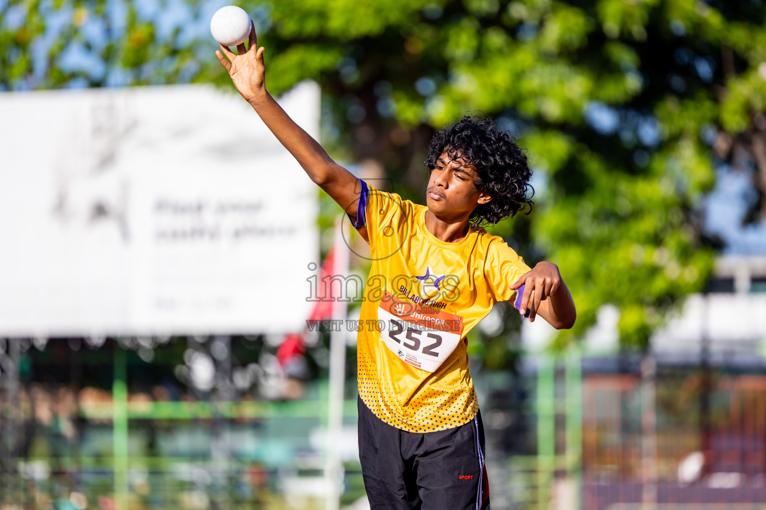 Day 1 of Inter-school Athletics Championship 2025 held in Ekuveni Synthetic Track, Male', Maldives on Monday, 06th October 2025. Photos by: Nausham Waheed / Images.mv