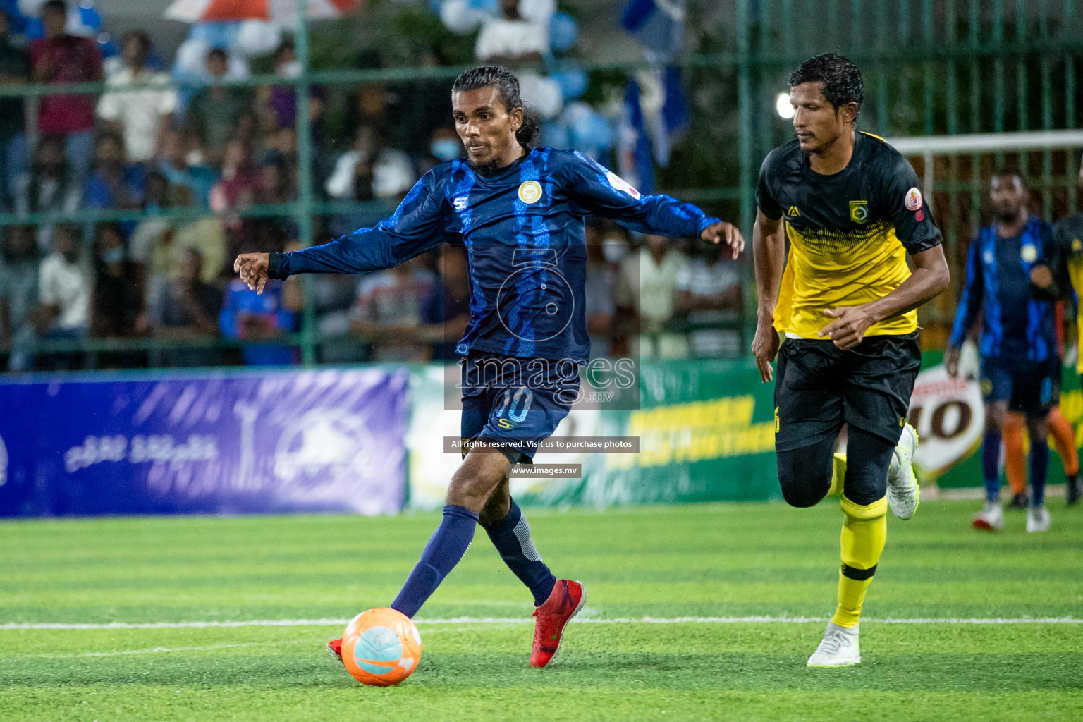 Team MPL vs Team RRC in the Quarter Finals of Club Maldives 2021 held at Hulhumale'; on 13th December 2021 Photos:Shu Abdul Sattar / images/mv