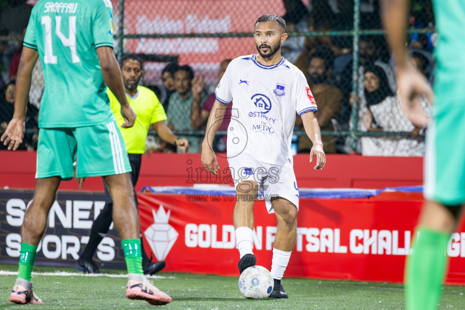 GA Dhaandhoo vs GA Gemanafushi in Day 14 of Golden Futsal Challenge 2025 was held on Saturday, 18th January 2025, in Hulhumale', Maldives. Photos: Ismail Thoriq / images.mv