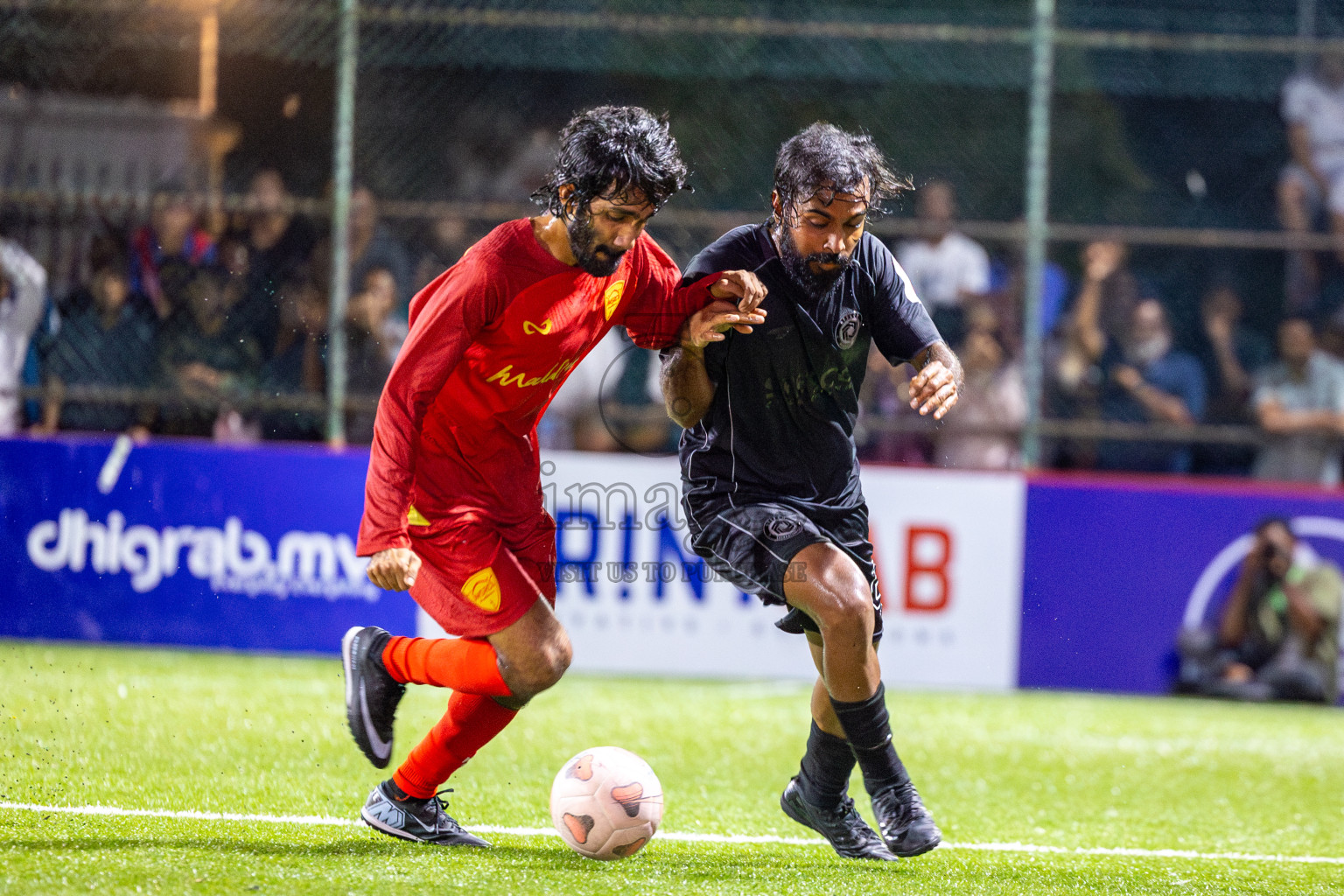 Maldivian vs STELCO in the Quarter Finals of Club Maldives Cup 2025 was held in Rehendhi Futsal Ground, Hulhumale', Maldives on Friday, 17th October 2025. Photos: Ismail Thoriq / images.mv